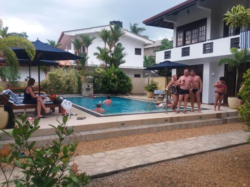 Sky And Sand Guesthouse Beruwala Exterior photo