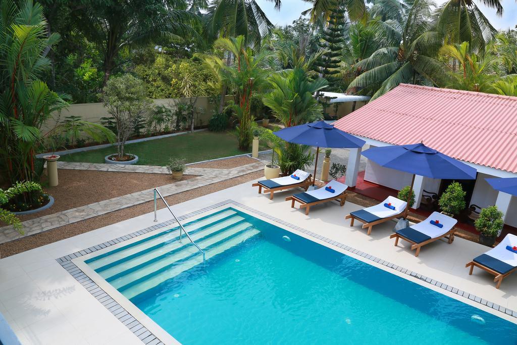 Sky And Sand Guesthouse Beruwala Exterior photo