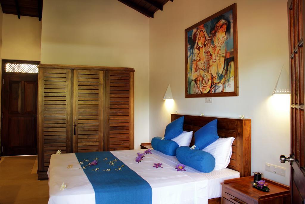 Sky And Sand Guesthouse Beruwala Room photo