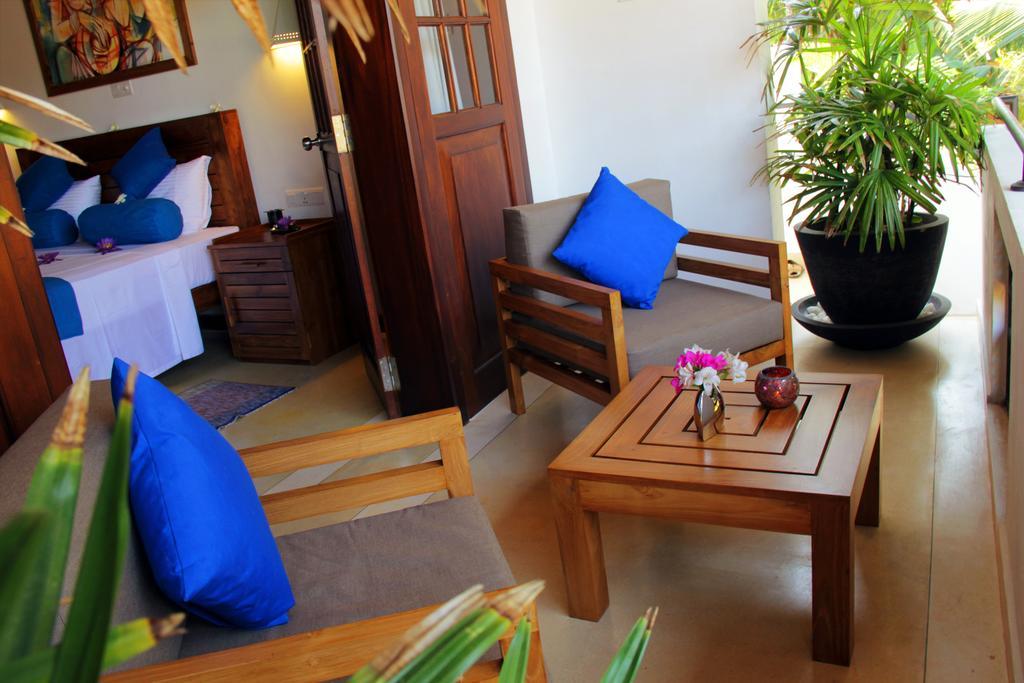 Sky And Sand Guesthouse Beruwala Room photo