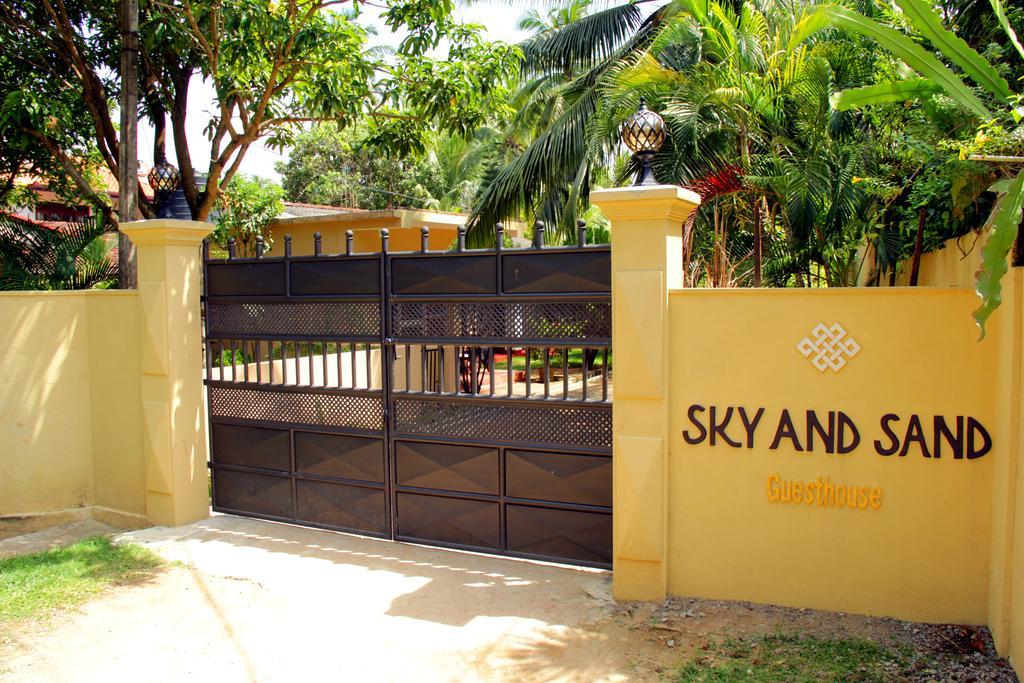 Sky And Sand Guesthouse Beruwala Room photo