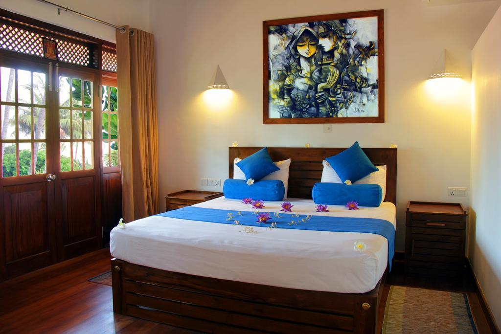 Sky And Sand Guesthouse Beruwala Room photo