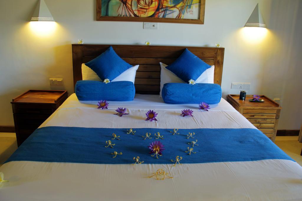 Sky And Sand Guesthouse Beruwala Room photo