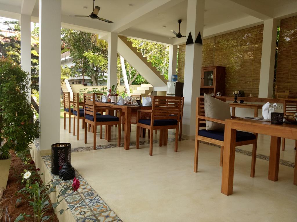 Sky And Sand Guesthouse Beruwala Exterior photo