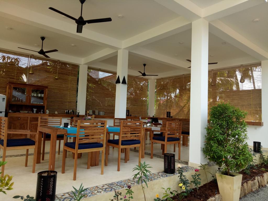 Sky And Sand Guesthouse Beruwala Exterior photo